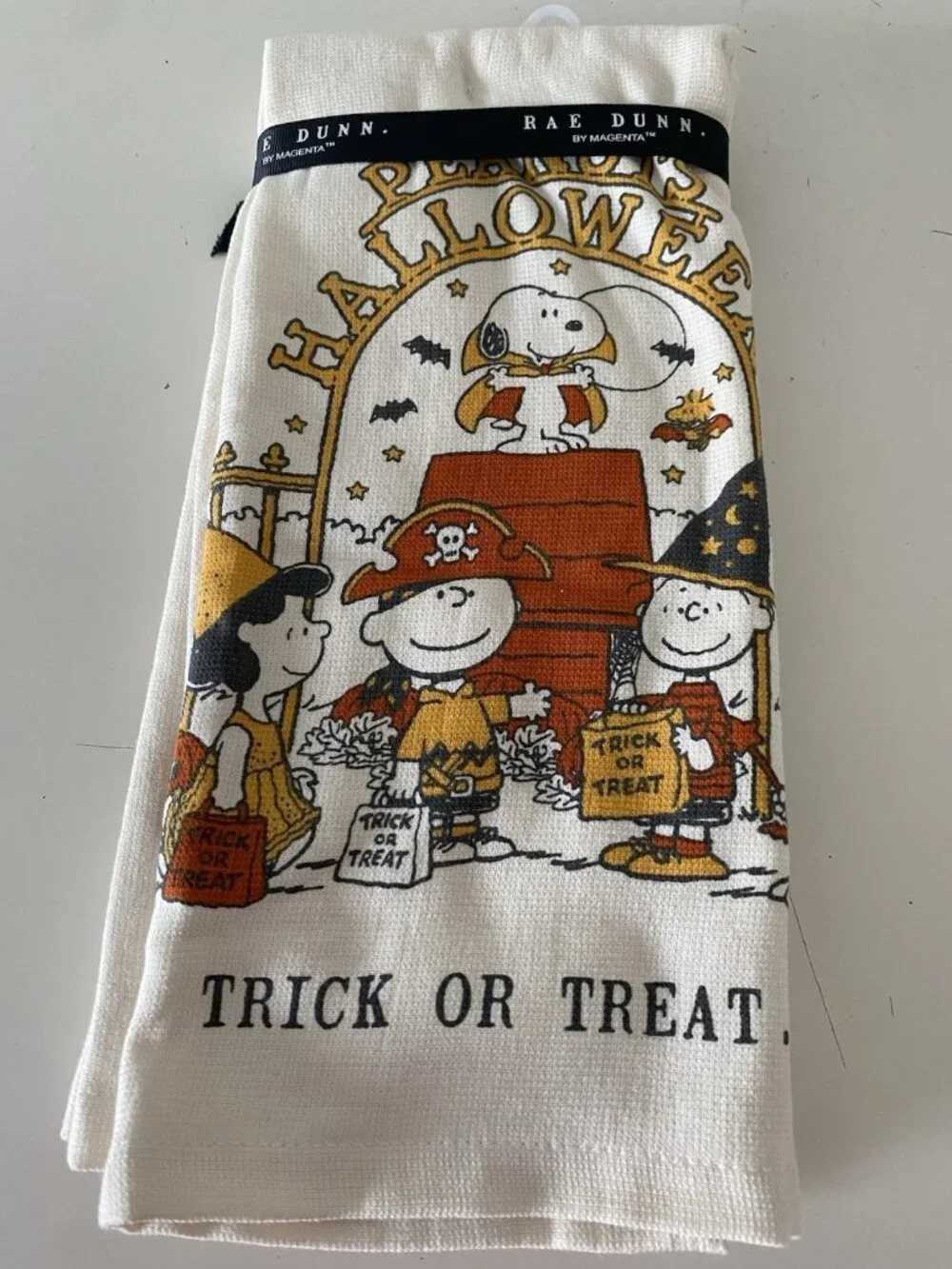 2 pack RAE DUNN PEANUTS Gang Snoopy trick or Treat Halloween Kitchen Towels NEW